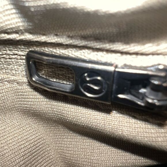 Lululemon abc warp stream chino beige tan pants size 30 Gorpcore hiking camping - Picture 11 of 14